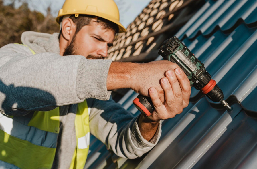 Guía-completa-para-elegir-el-techo-perfecto-para-tu-proyecto-UPVC-y-acero-galvanizado